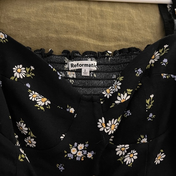 Reformation Reign Top in Daisy - Picture 4 of 8